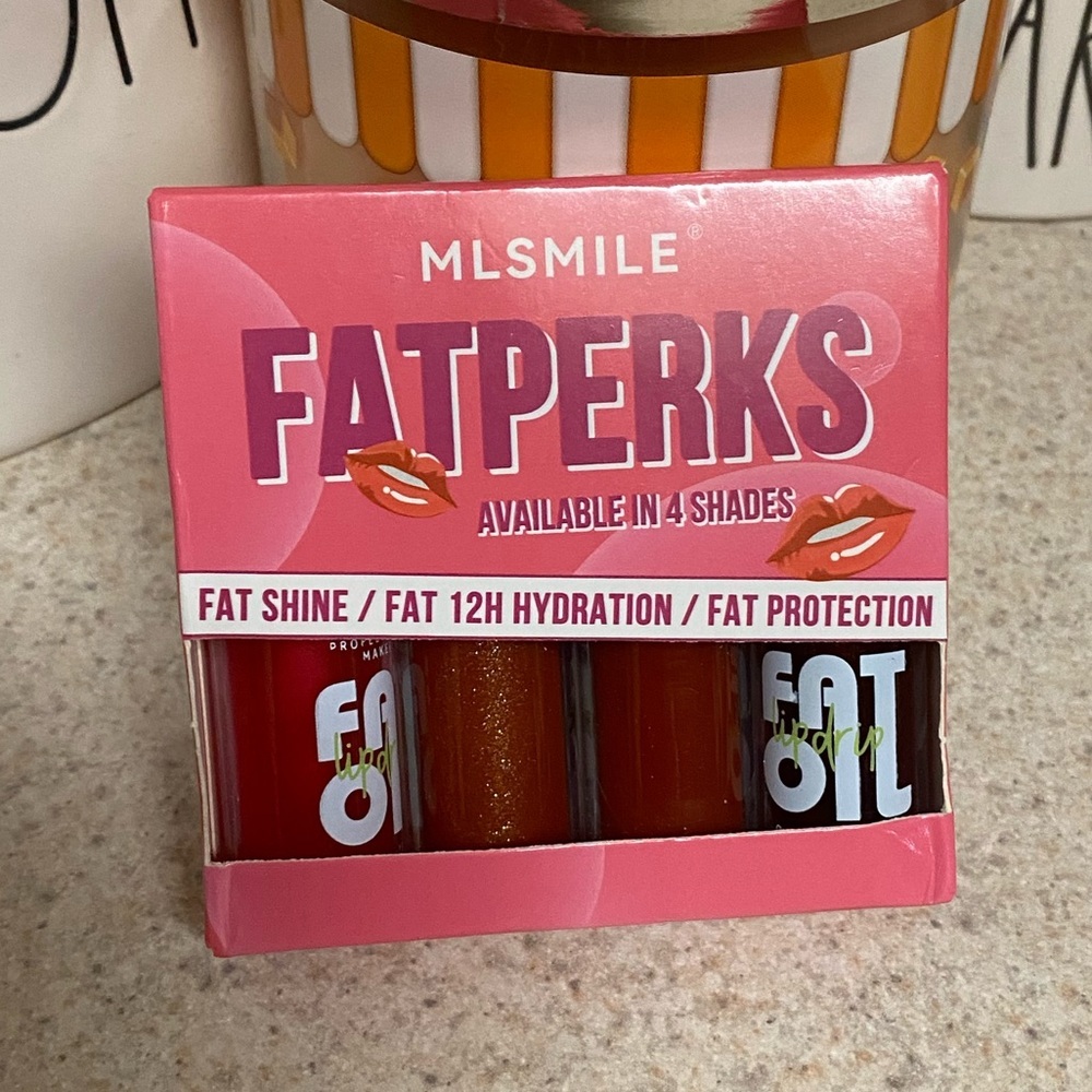 MLSmile FatPerks Lip Oil Gloss Set NIB | TikTok Viral Hydrating Lip Gloss - Picture 3 of 4